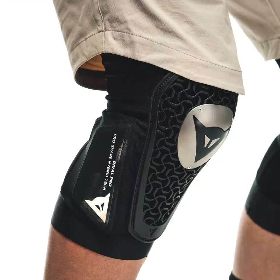 RIVAL PRO - BIKE KNEE GUARDS