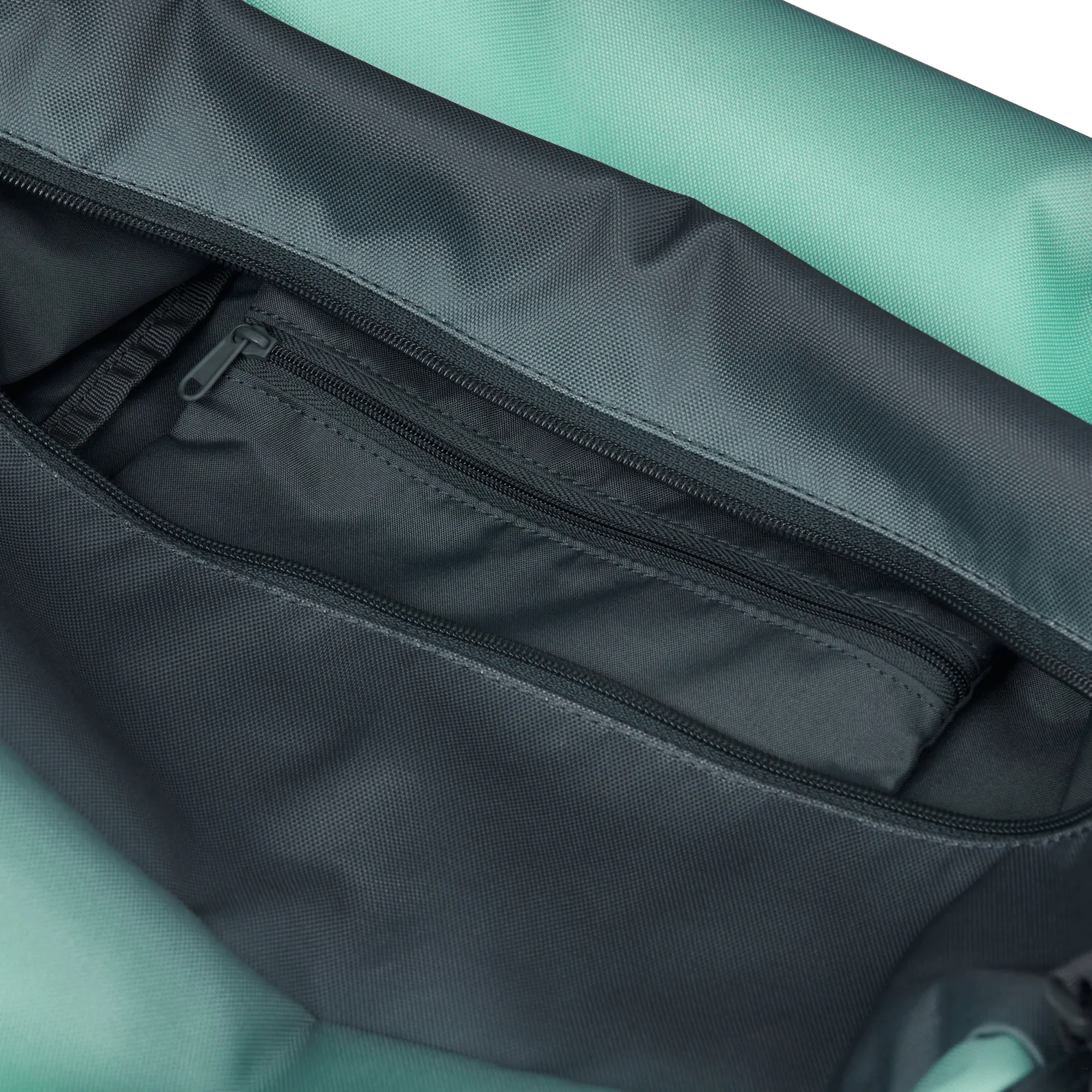 Duffle Bag Gradient Mint