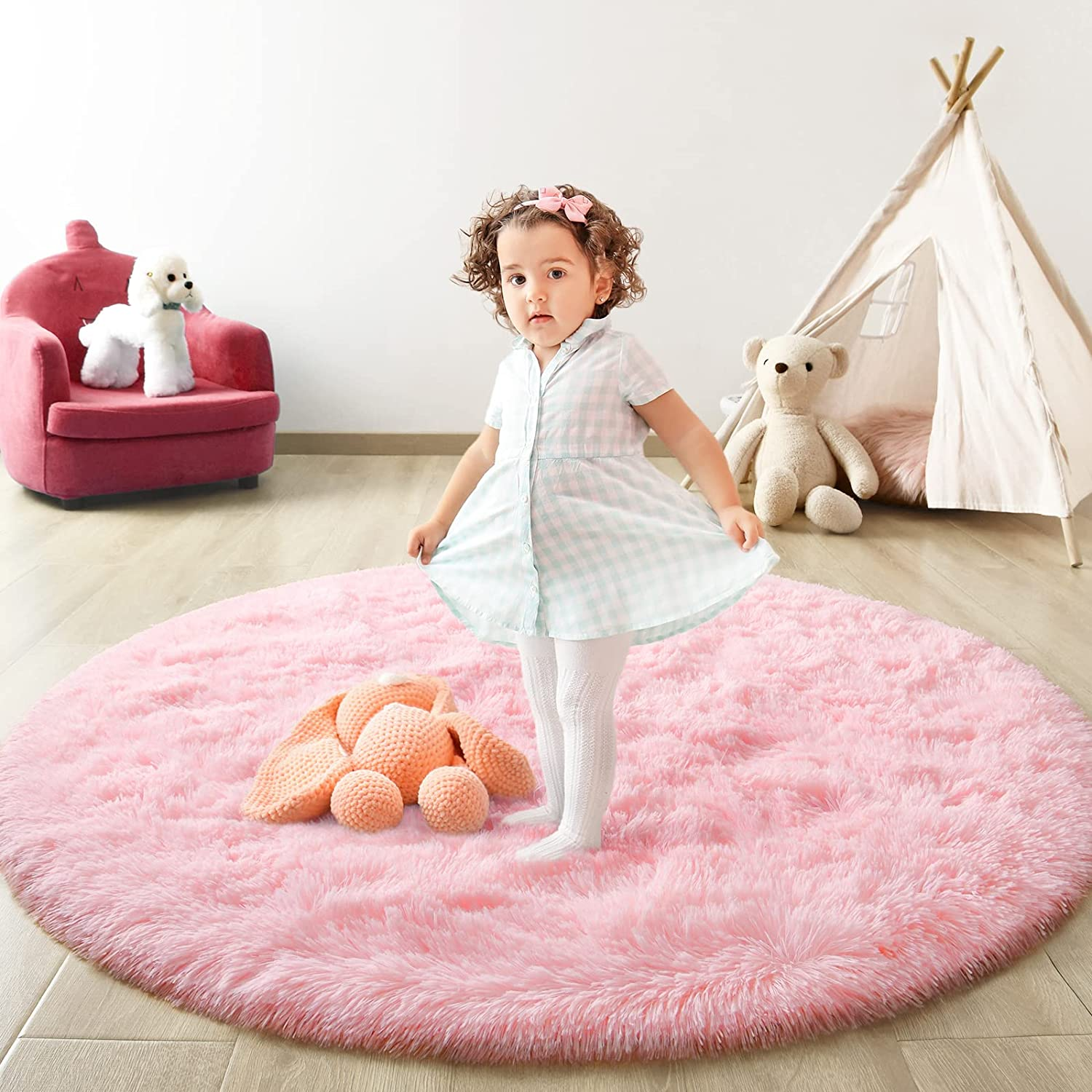 Bedroom pink round carpet