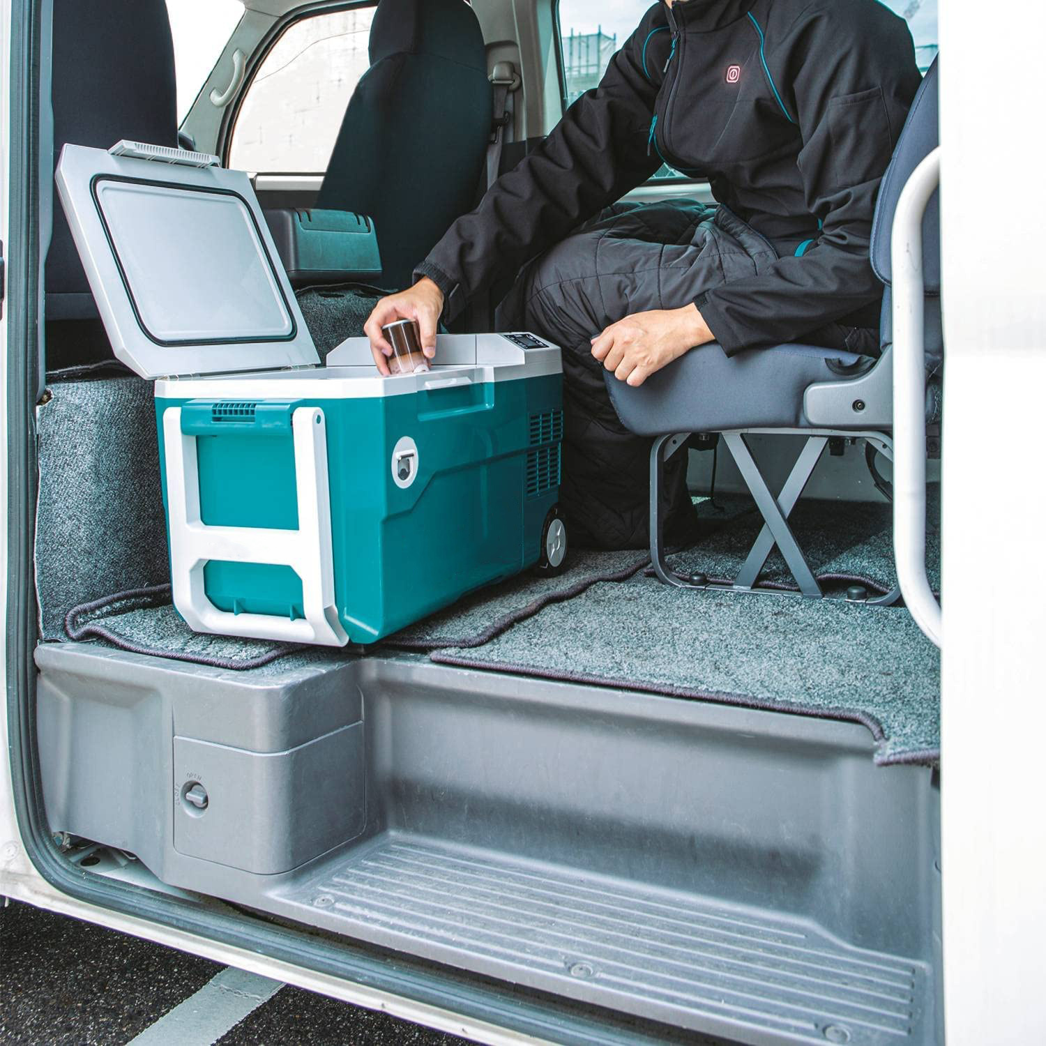 12V/24V DC automotive and AC cooler/heater🎁Buy 2 Get Free Shipping.