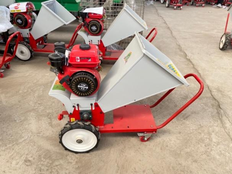 🎁 Limited time offer🎁Portable grass crusher