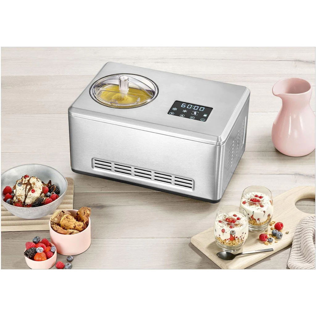 Ice cream maker with compressor