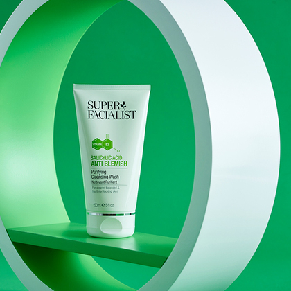 Super Facialist Salicylic Acid Face Wash