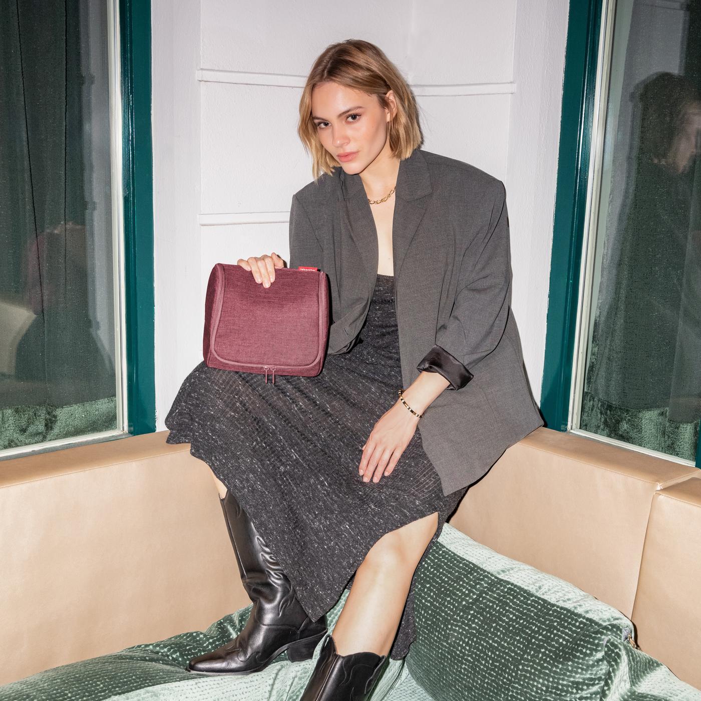 toiletbag twist maroon