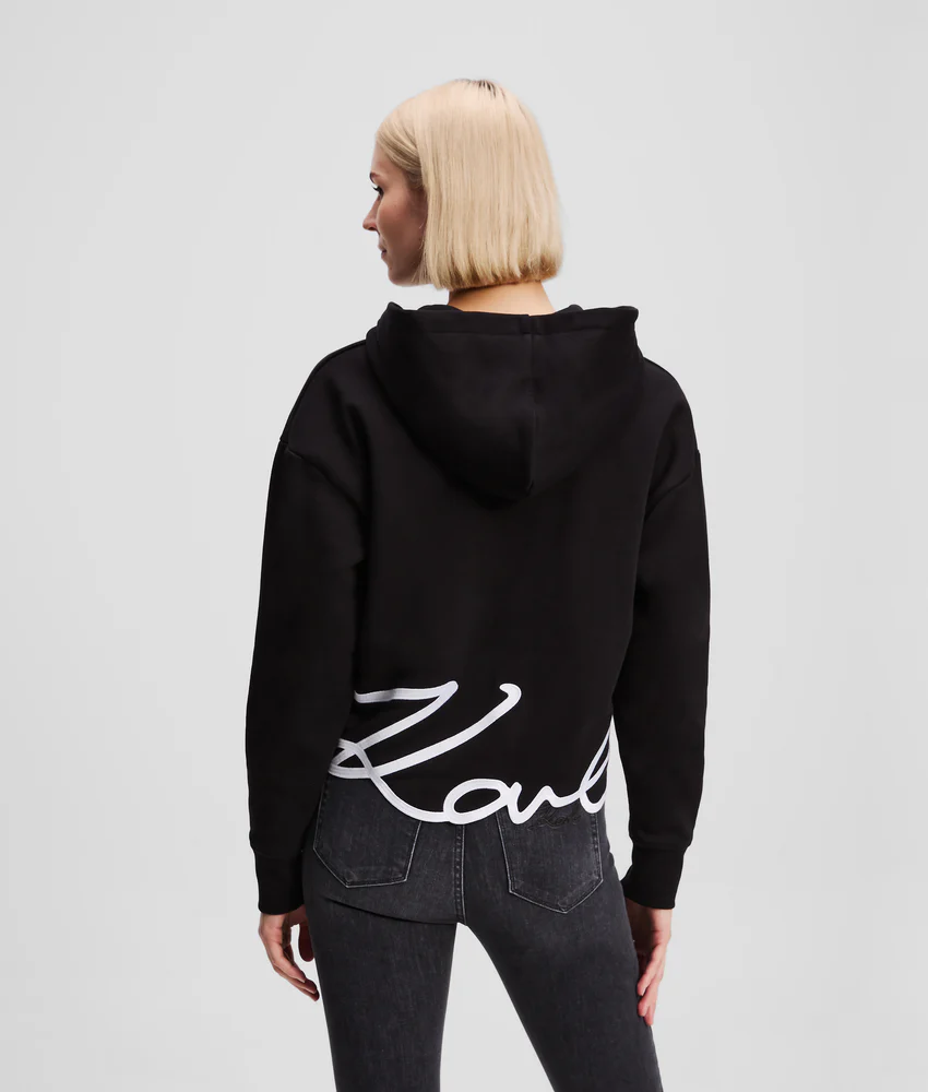 SIGNATURE ZIP-UP HOODIE