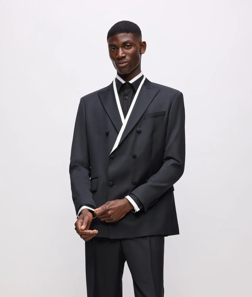 KL Studio contrast piping blazer