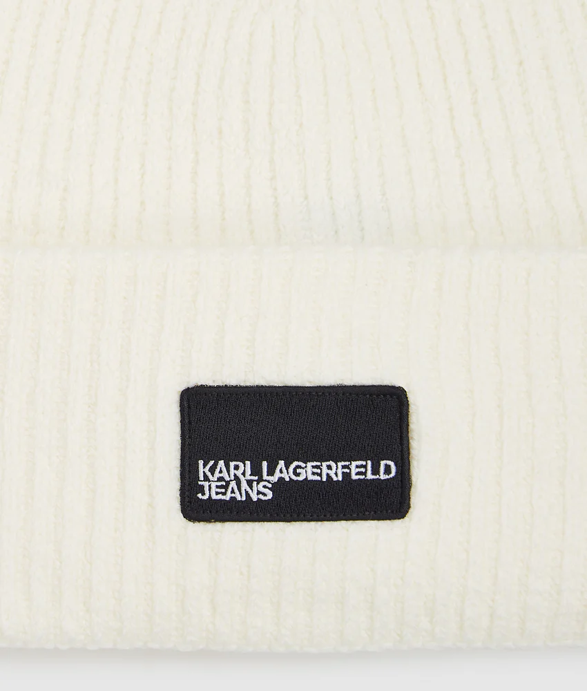 Logo patch long beanie