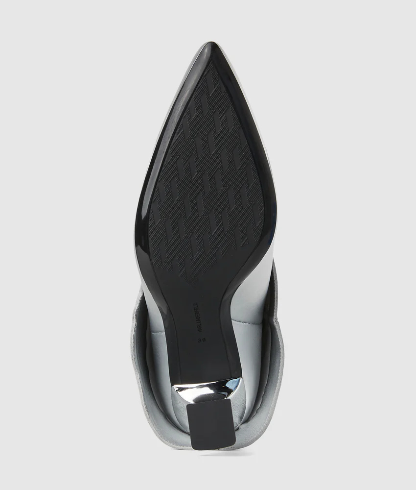 Exclusive Debut II fold-down boots