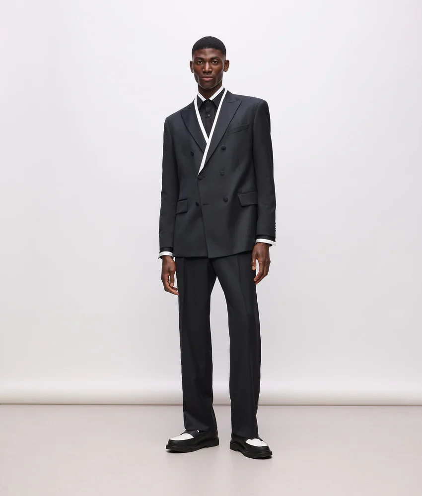 KL Studio contrast piping blazer