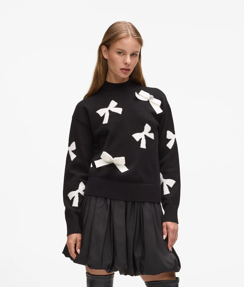 Exclusive bow sweater