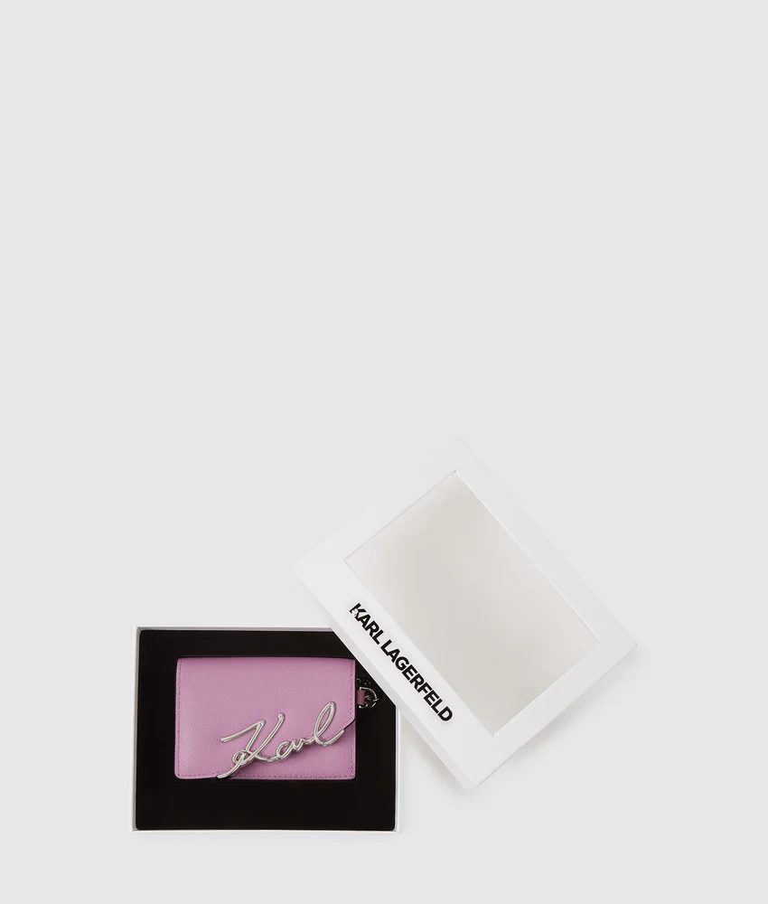 K/Signature cardholder