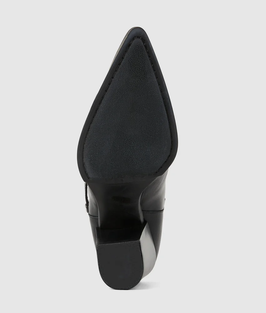 Kowboy mid-calf buckle boots