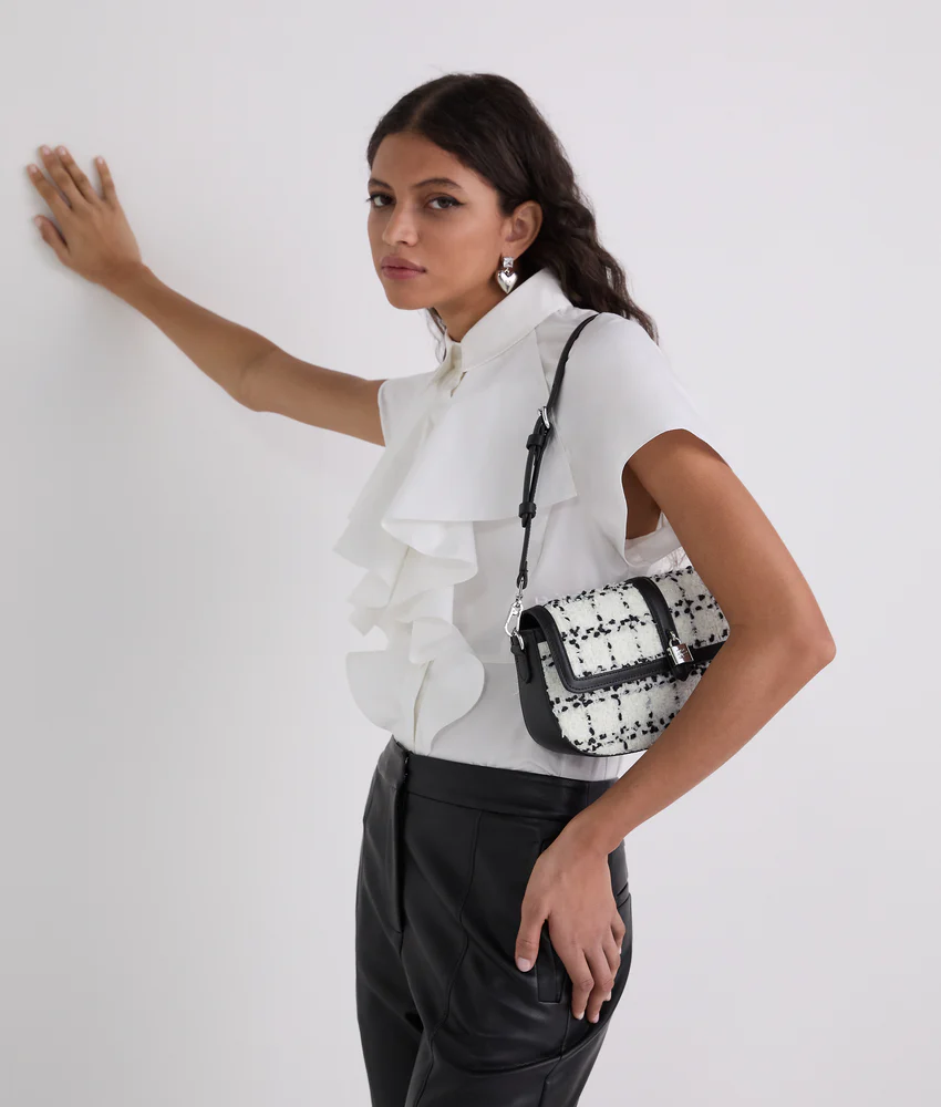 K/AUTOGRAPH PADLOCK BOUCL�� SHOULDER BAG