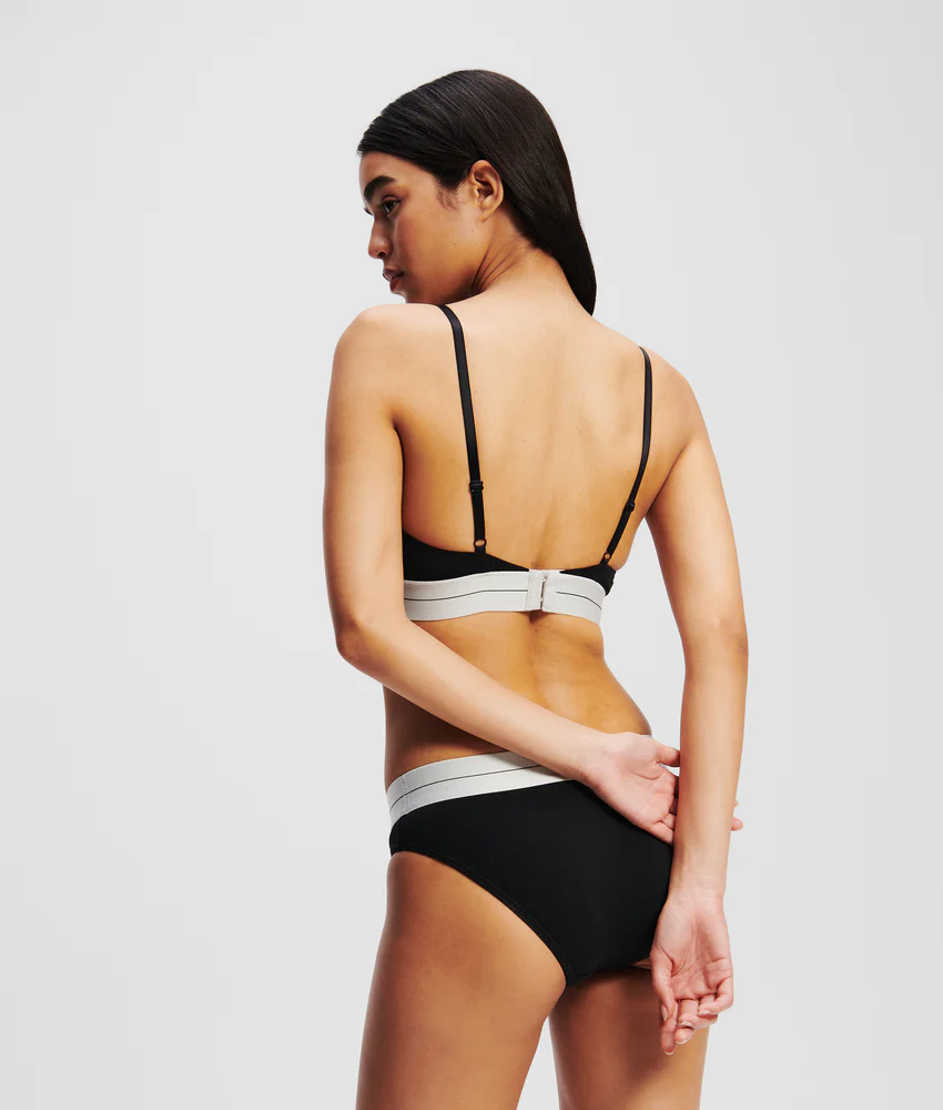 HOTEL KARL PEEPHOLE BRA