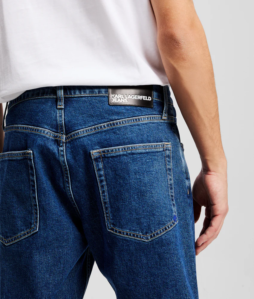 TAPERED JEANS