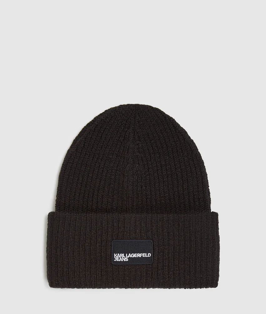 Logo patch long beanie