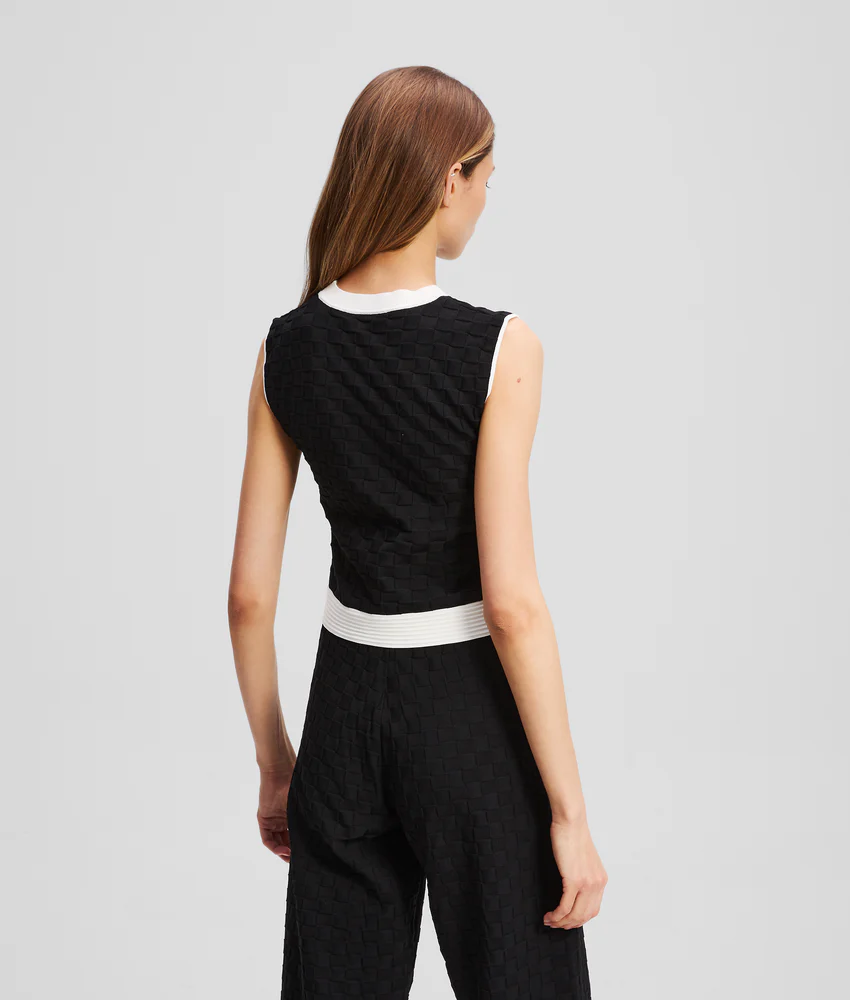 CONTRAST PIPING KNIT TOP