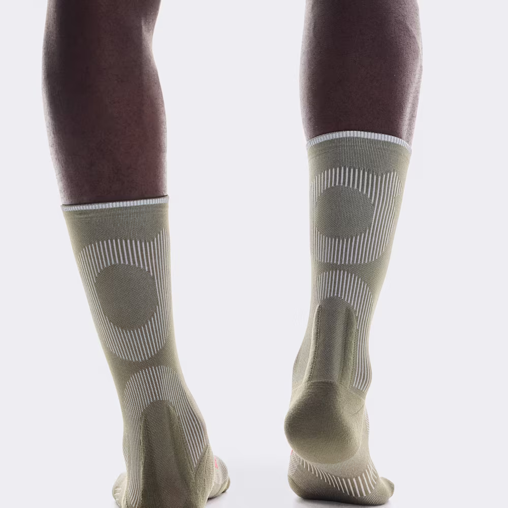 Sock PLEASURES x The Loop