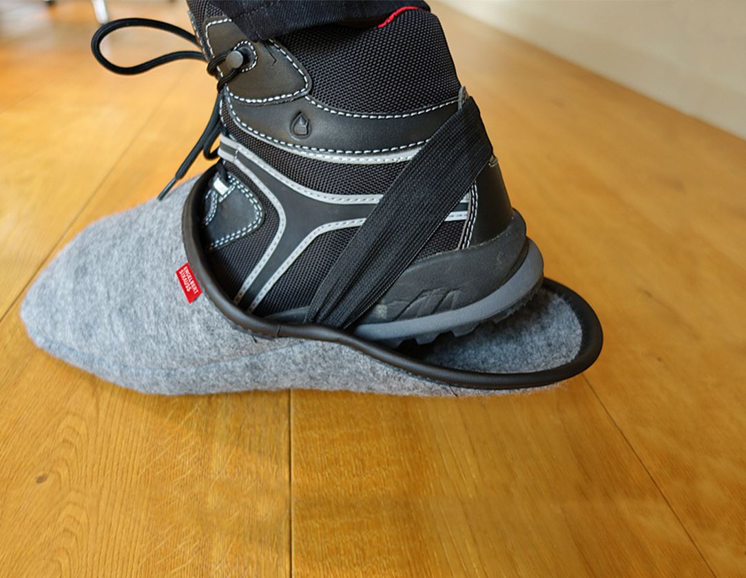 Visitors slippers