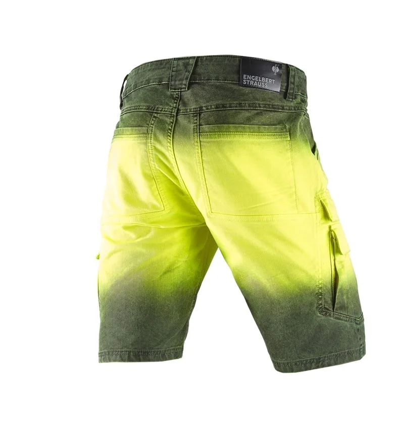 e.s. Shorts color sprayer