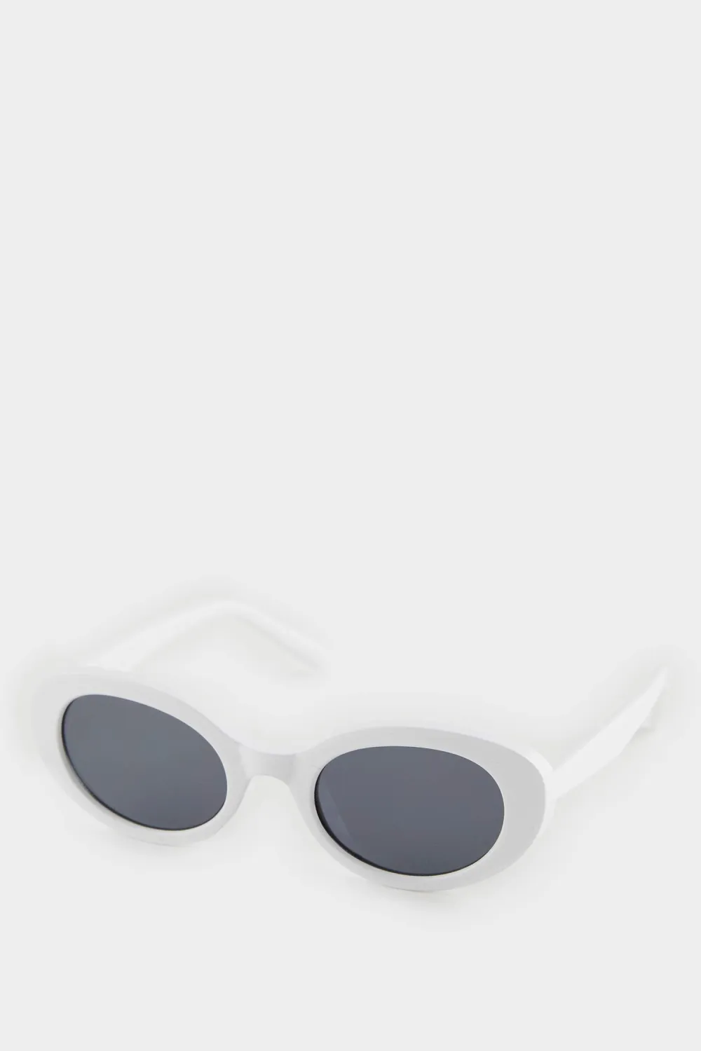 Oval-Shaped White-Framed Sunglasses