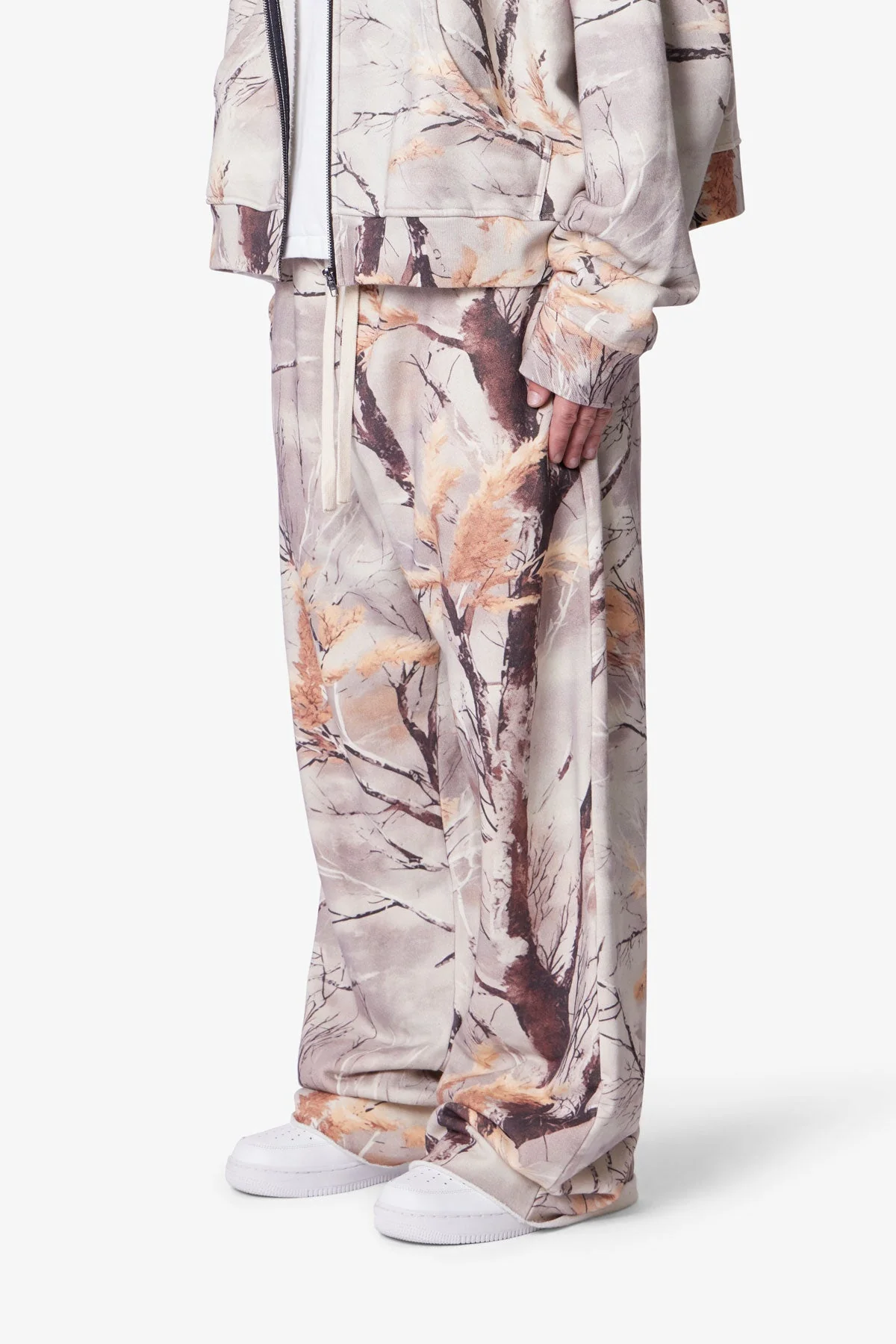 Ultra Baggy Fleece Sweatpants - Snow Camo