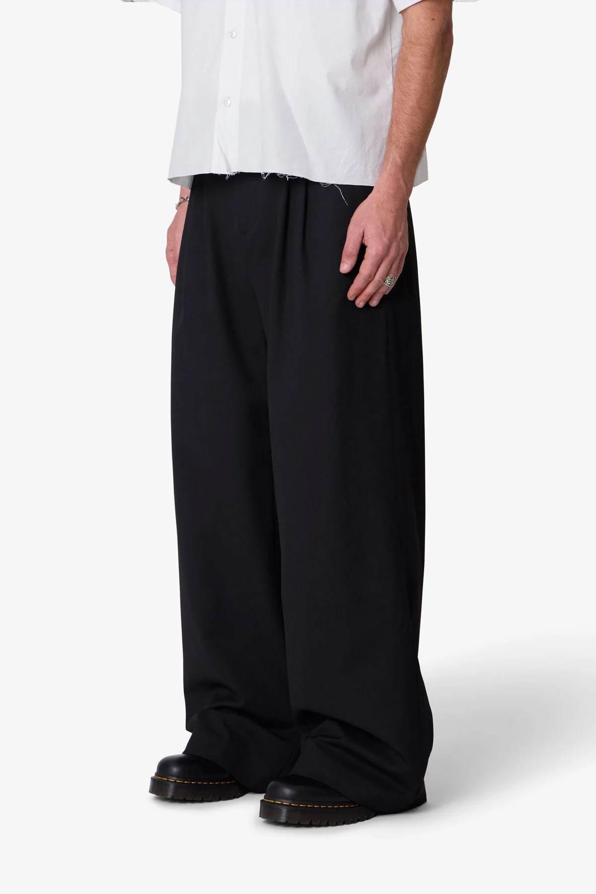 Easy Pleated Trouser Pants - Black