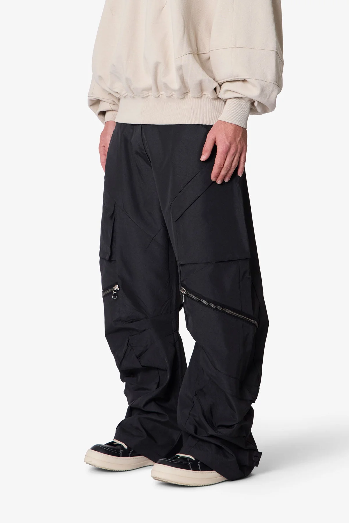 Cross Zip Cargo Pants - Black