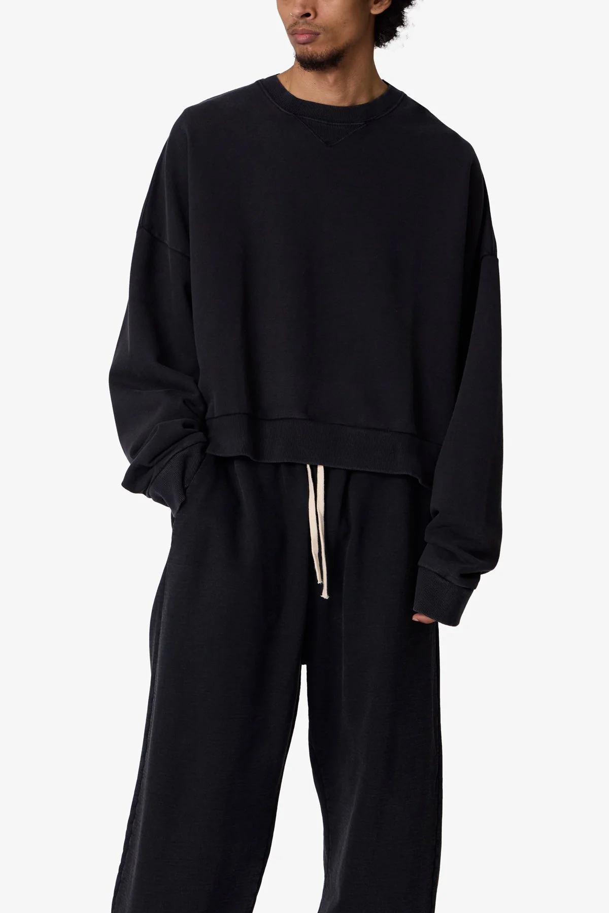 Cropped Crewneck - Washed Black