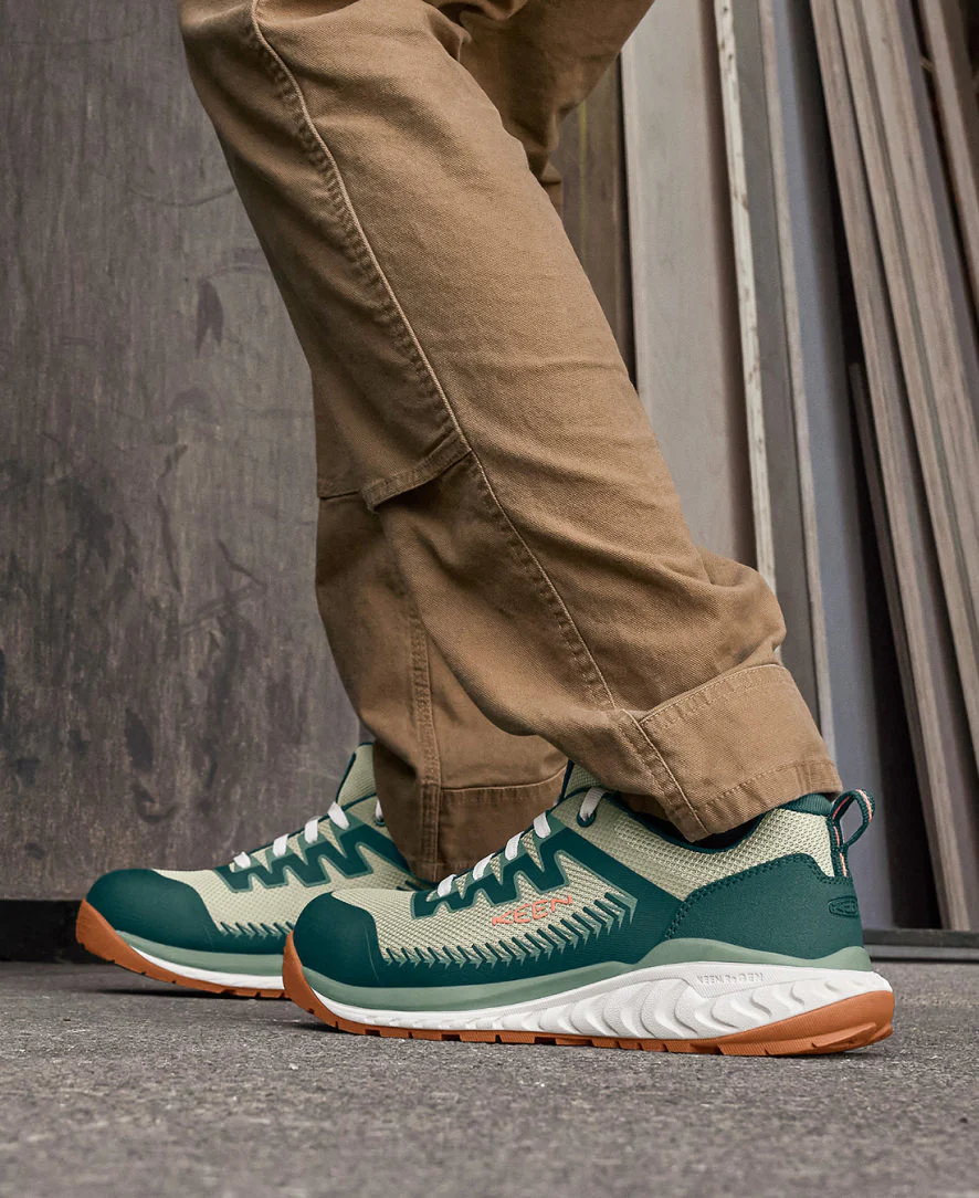 Women's Arvada Work Sneaker (Carbon Toe)  |  Black/Black