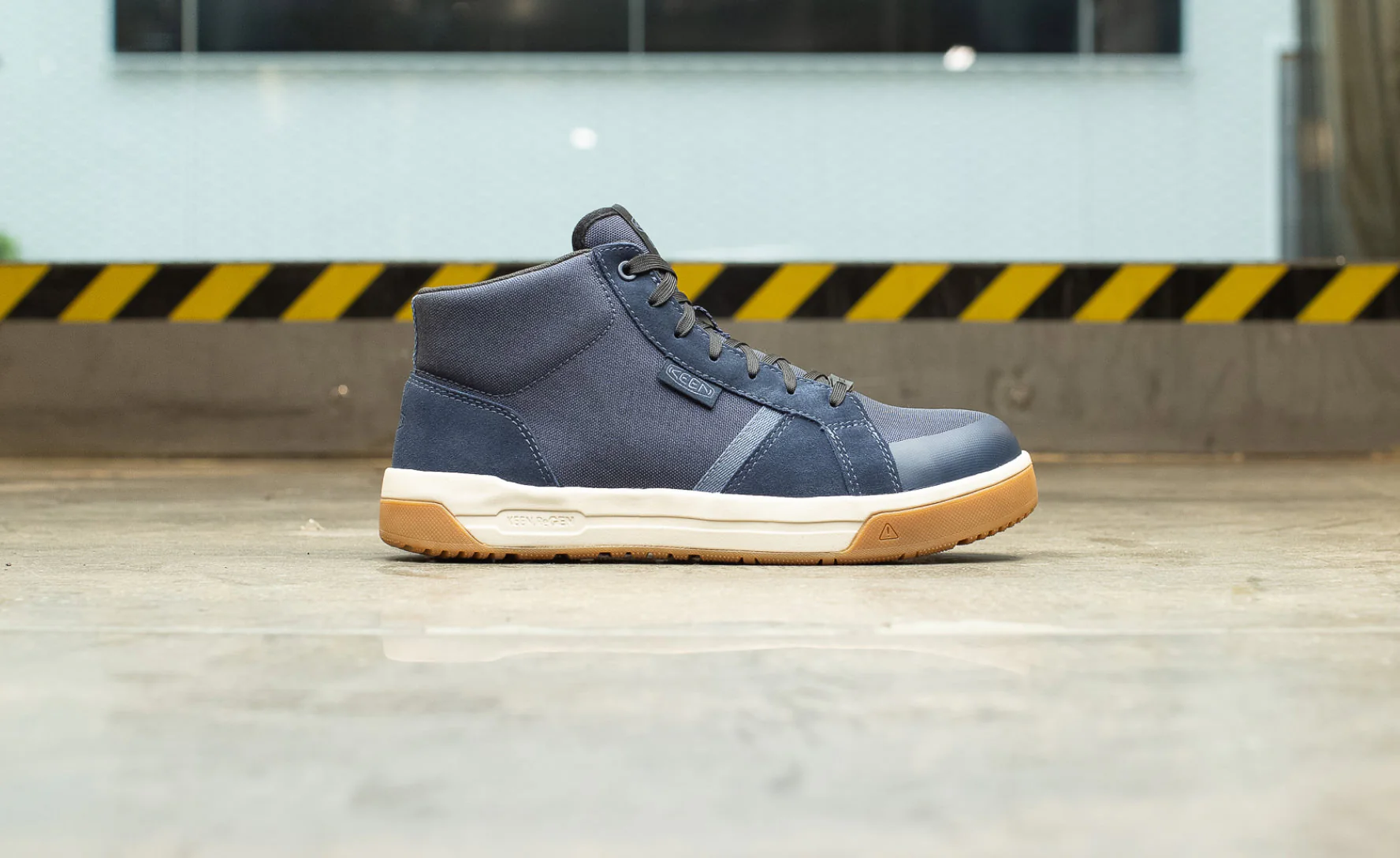 Men's Kenton Mid Work Shoe (Carbon Toe)  |  Naval Academy/Gum