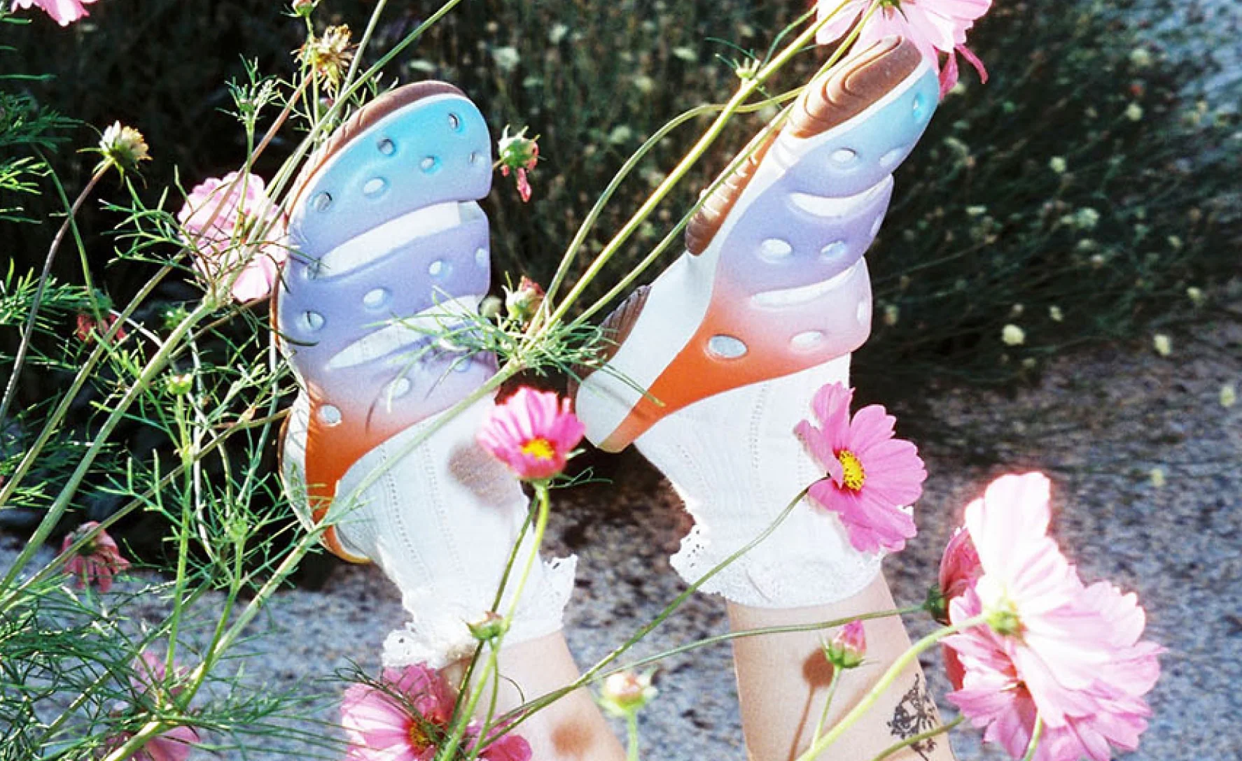 Women's Yogui Arts Clog x Beci Orpin  |  Multi/Clearly Aqua