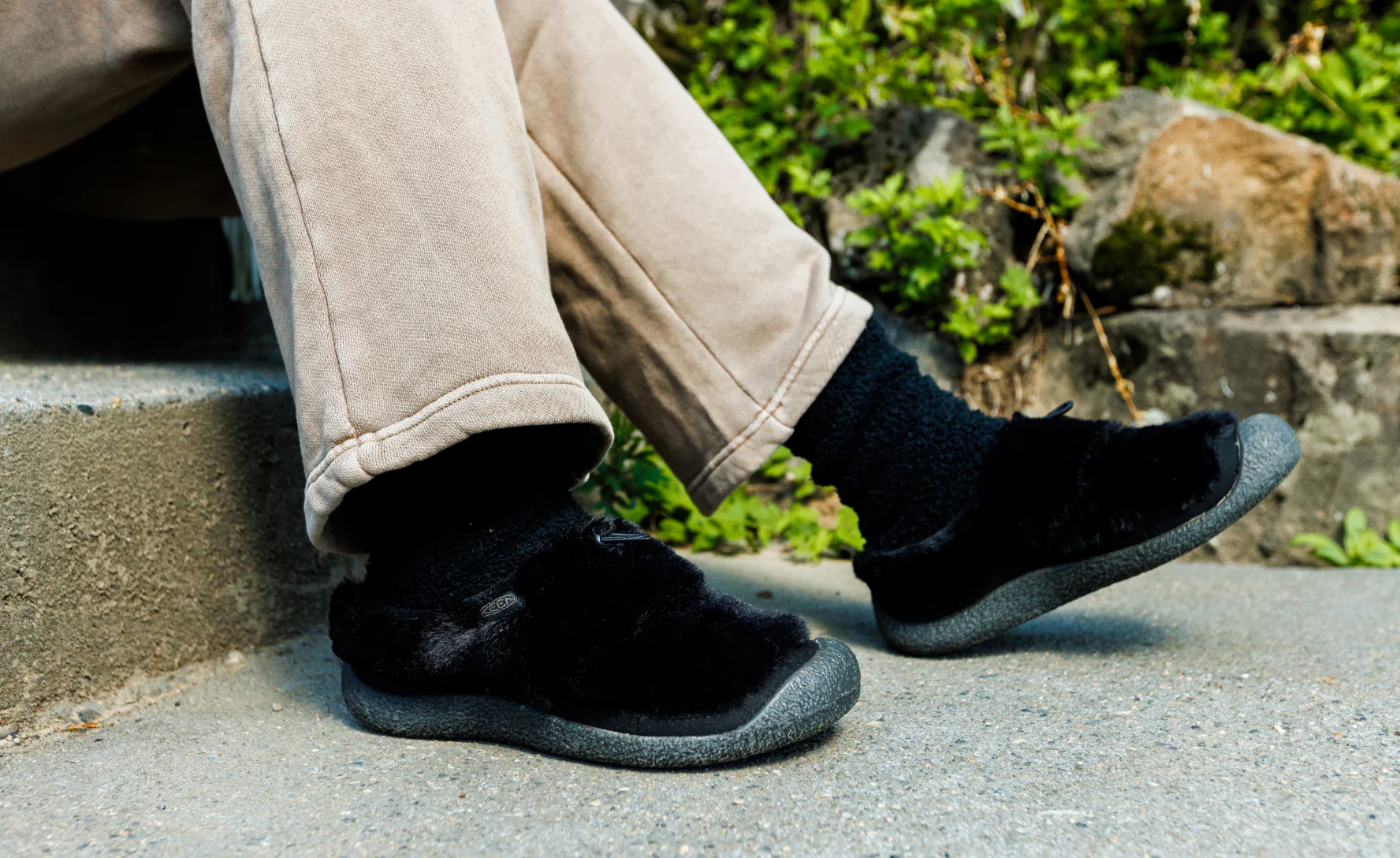 Women's Howser III Slide  |  Black/Canteen