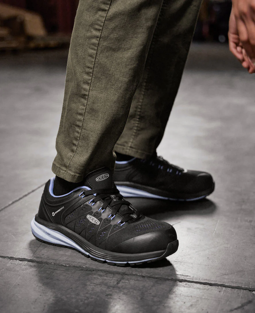 Women's Vista Energy ESD (Carbon Toe)  |  Hydrangea/Black