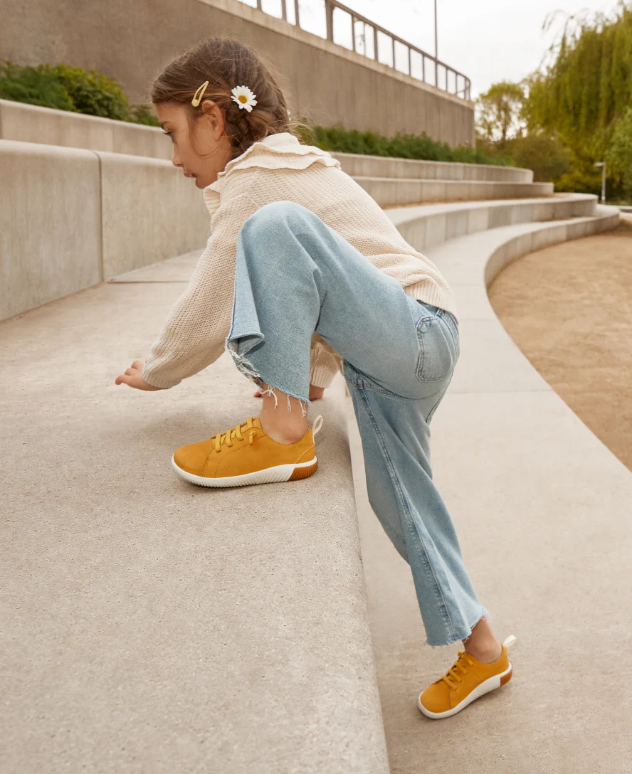 Big Kids' KNX Leather Sneaker  |  Gold Flame/Star White