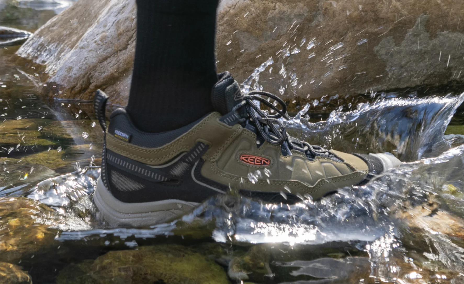 Men's Targhee IV Waterproof Hiking Shoe  |  Triple Black