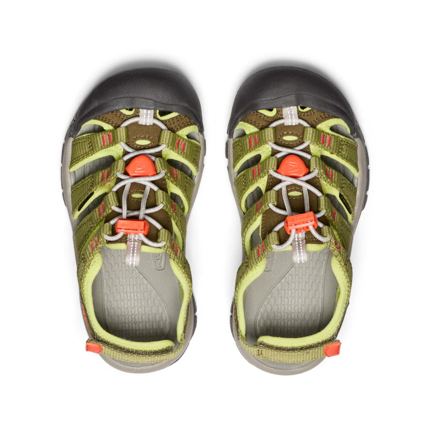 Little Kids' Newport Boundless Sandal  |  Dark Olive/Scarlet Ibis