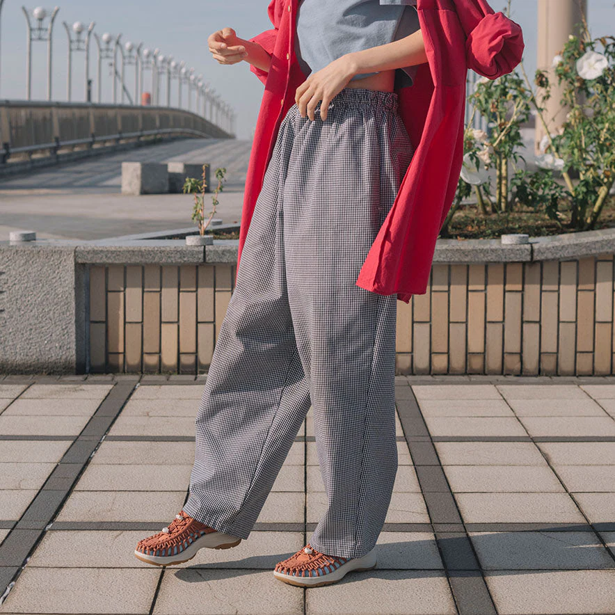 Women's UNEEK Astoria  |  Baked Clay/Birch