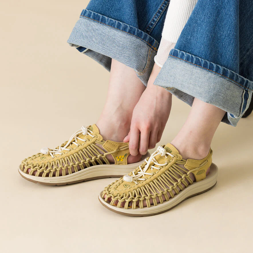 Women's UNEEK Sneaker  |  Mimosa 2