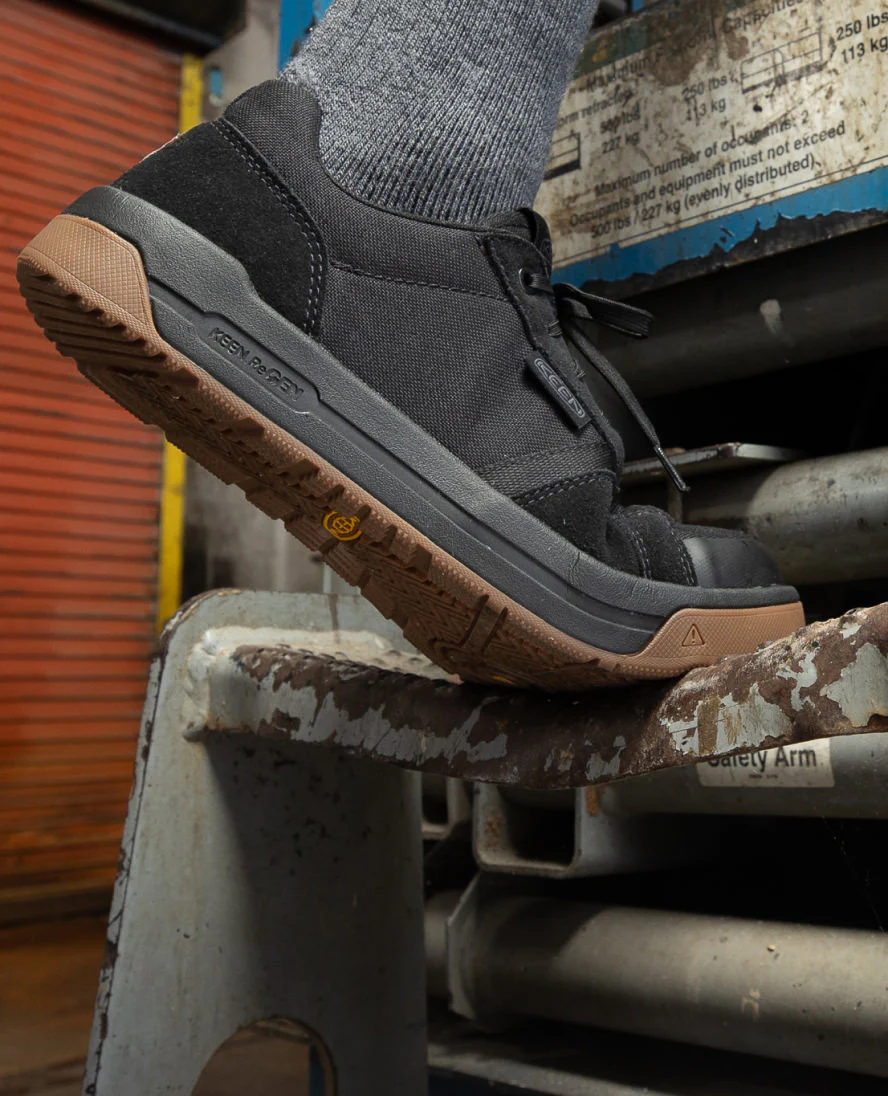 Men's Kenton ESD Work Shoe (Carbon Toe)  |  Black/Gum