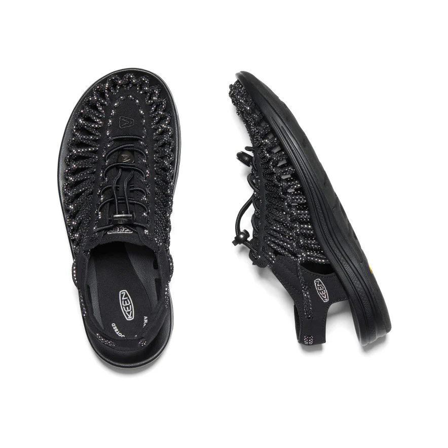 Women's UNEEK Sneaker  |  Black/Silver