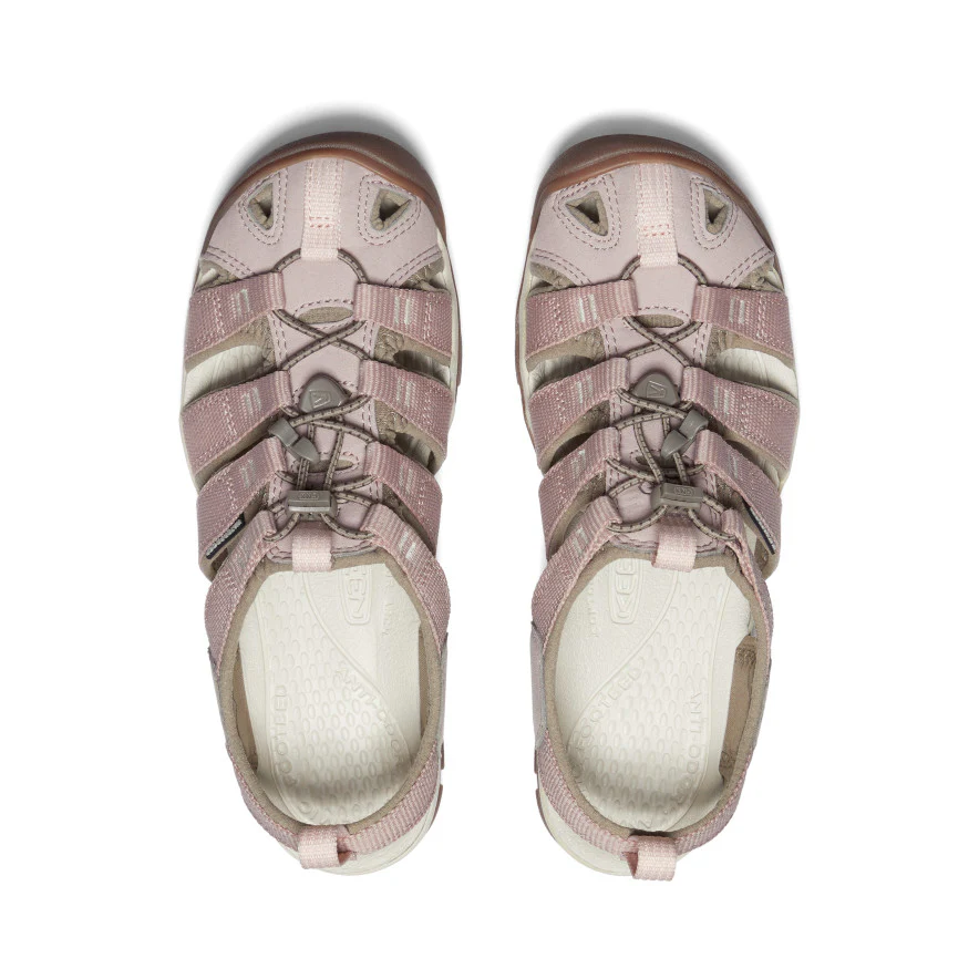 Women's Clearwater CNX Sandal  |  Timberwolf/Fawn