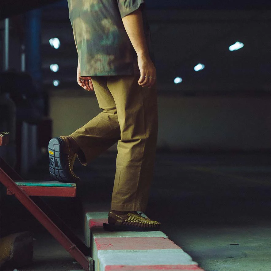 Men's UNEEK Sneaker  |  Khaki/Dark Earth