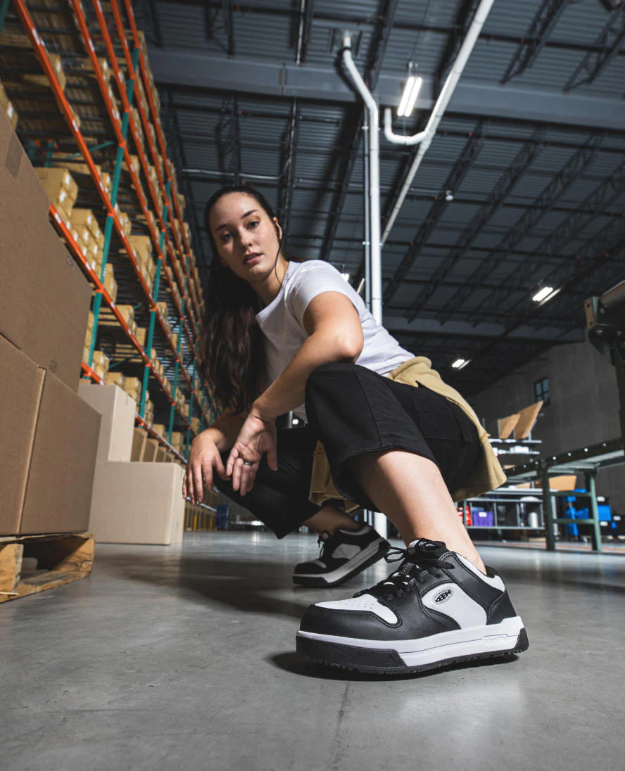 Women's Overton Work Shoe (Carbon Toe)  |  Star White/Black