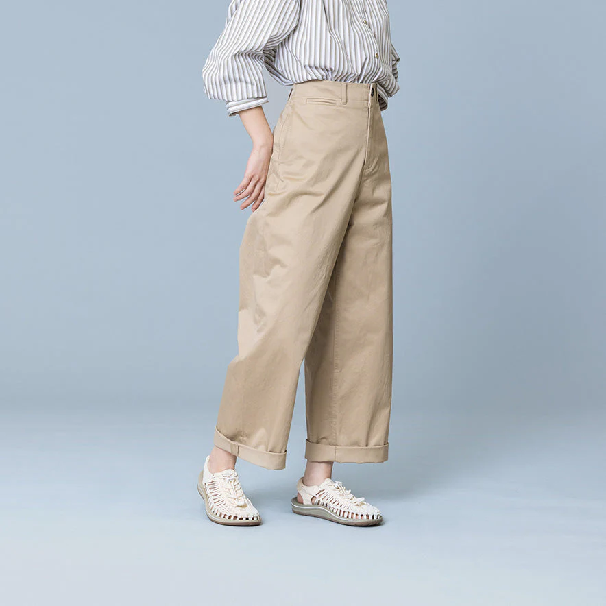 Women's UNEEK Sneaker  |  White Cap/Cornstalk