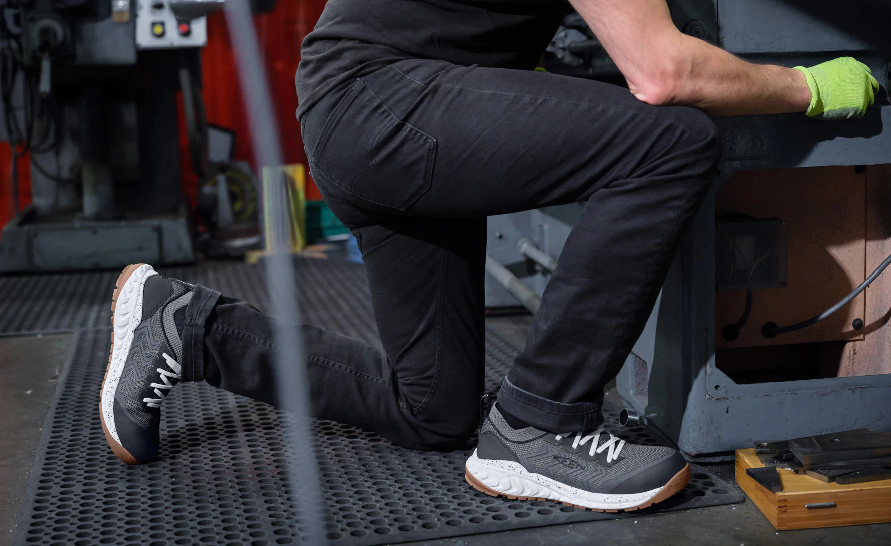 Men's Arvada Shift Work Sneaker (Carbon Toe)  |  Black/Black