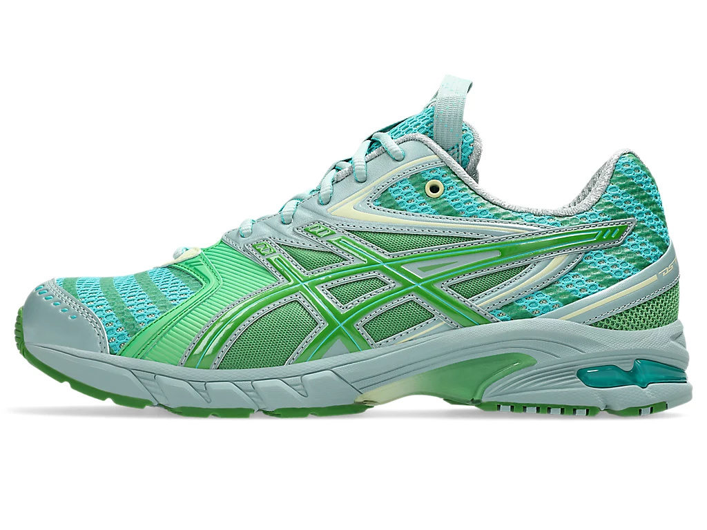 UB9-S GEL-DS TRAINER 14