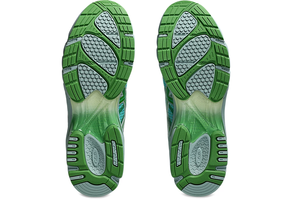 UB9-S GEL-DS TRAINER 14