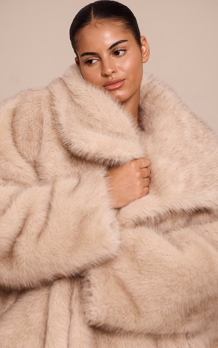 Plus Beige Faux Fur Short Shawl Collar Coat