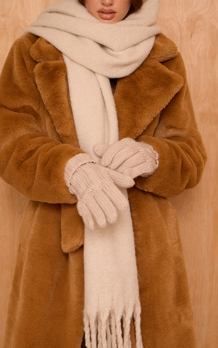 Oatmeal Cable Knit Gloves